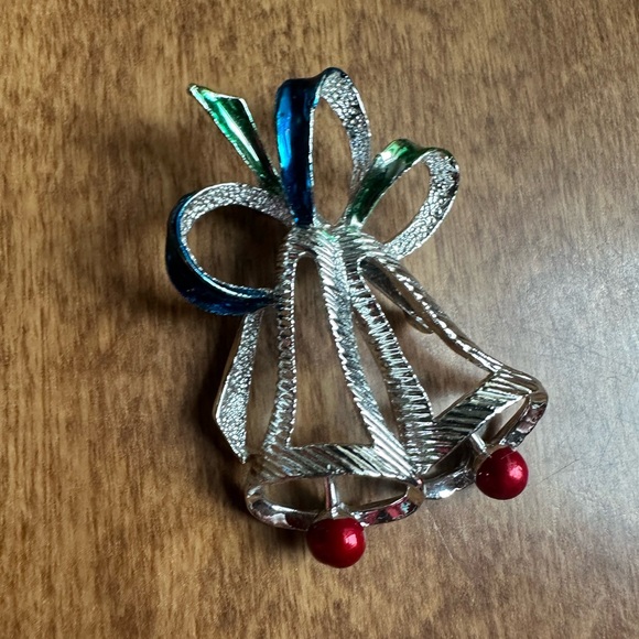 Christmas Pins group of 3  90s Brooches  snowman Christmas tree Sliver tone - Picture 4 of 6